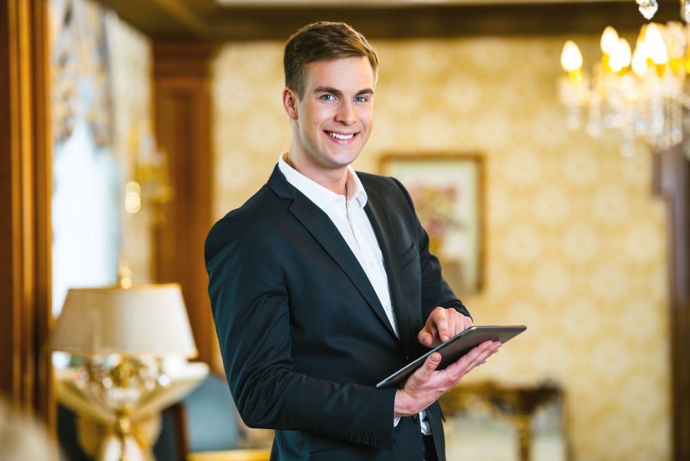 4 razões para ser um profissional de hotelaria certificado